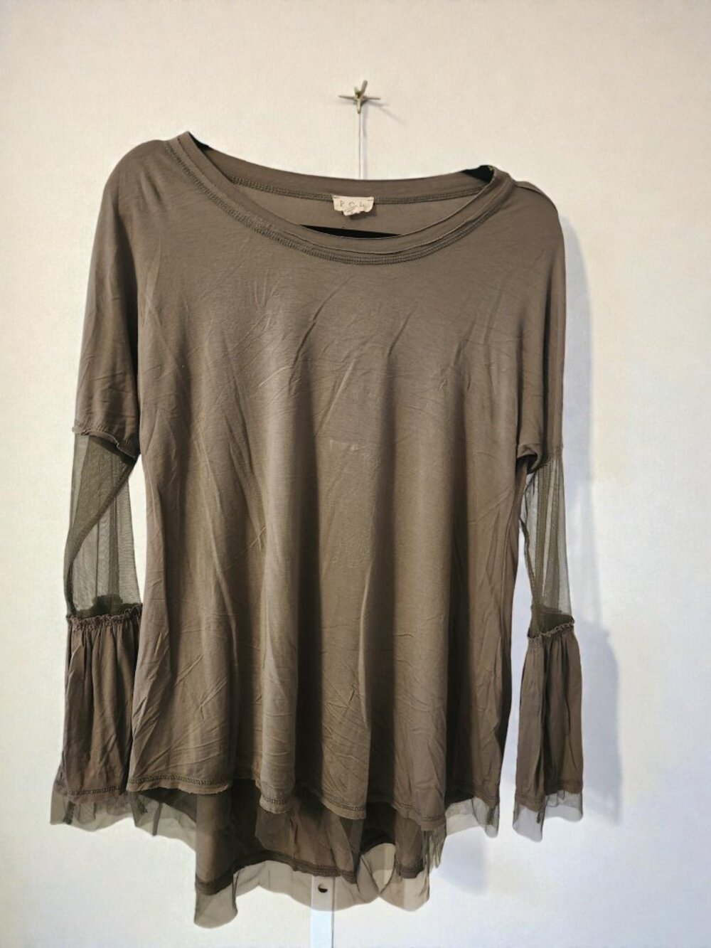 🤎 POL Distressed Boho Top S | Mesh Sleeve Bell Top Raw Hem 🤎 - Picture 7 of 11